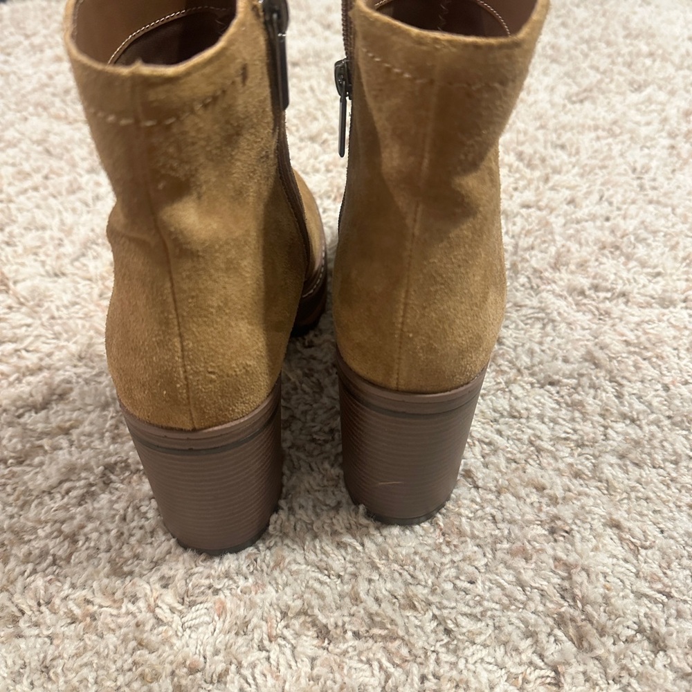 Steve Madden Sloanne Platform Bootie in Cognac Suede 7M - Picture 7 of 7